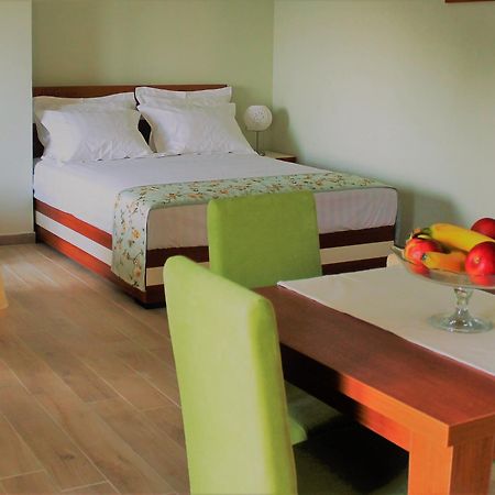 Apartments Gran Sasso อุลซิน ภายนอก รูปภาพ