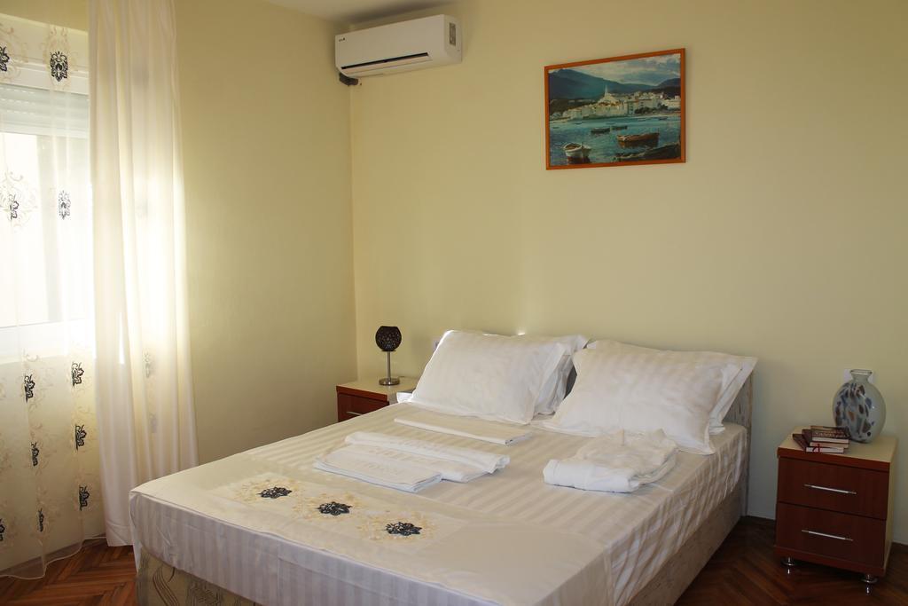 Apartments Gran Sasso อุลซิน ภายนอก รูปภาพ