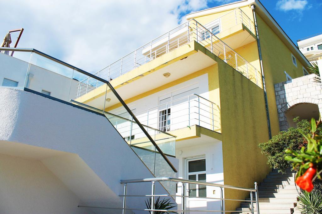 Apartments Gran Sasso อุลซิน ภายนอก รูปภาพ