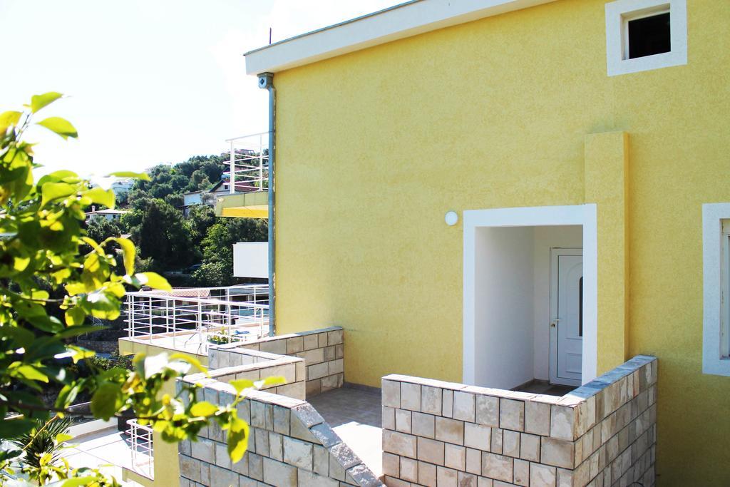 Apartments Gran Sasso อุลซิน ภายนอก รูปภาพ