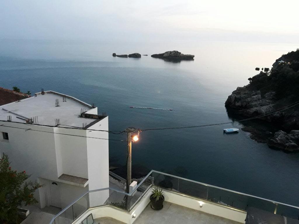 Apartments Gran Sasso อุลซิน ภายนอก รูปภาพ