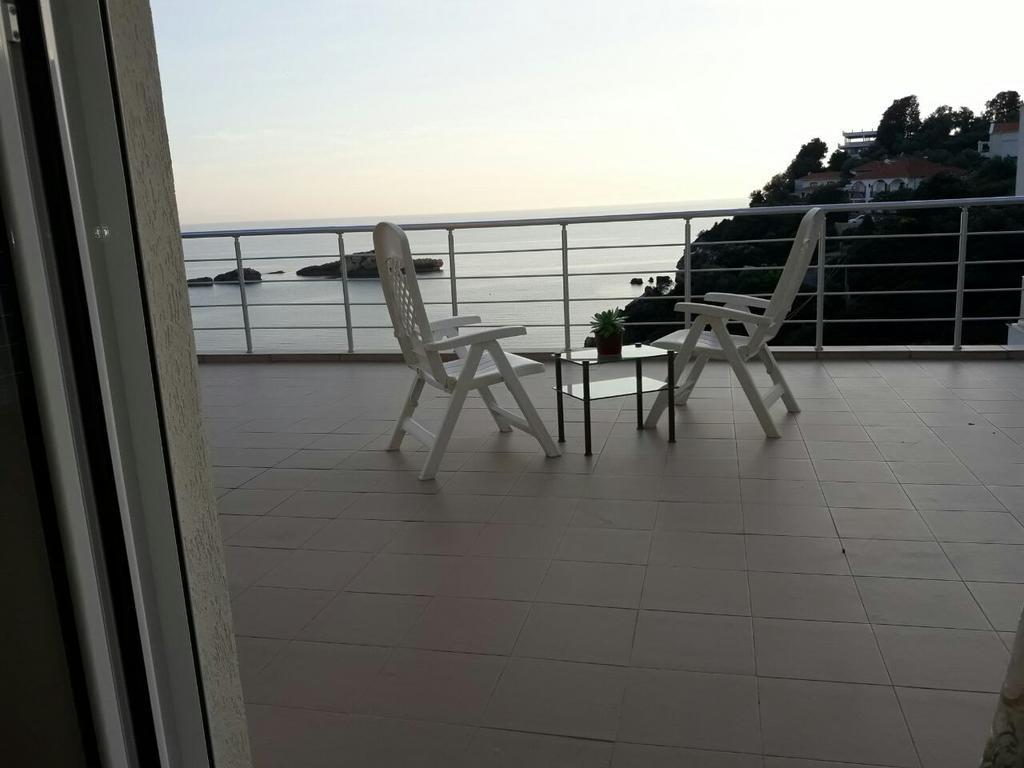 Apartments Gran Sasso อุลซิน ภายนอก รูปภาพ