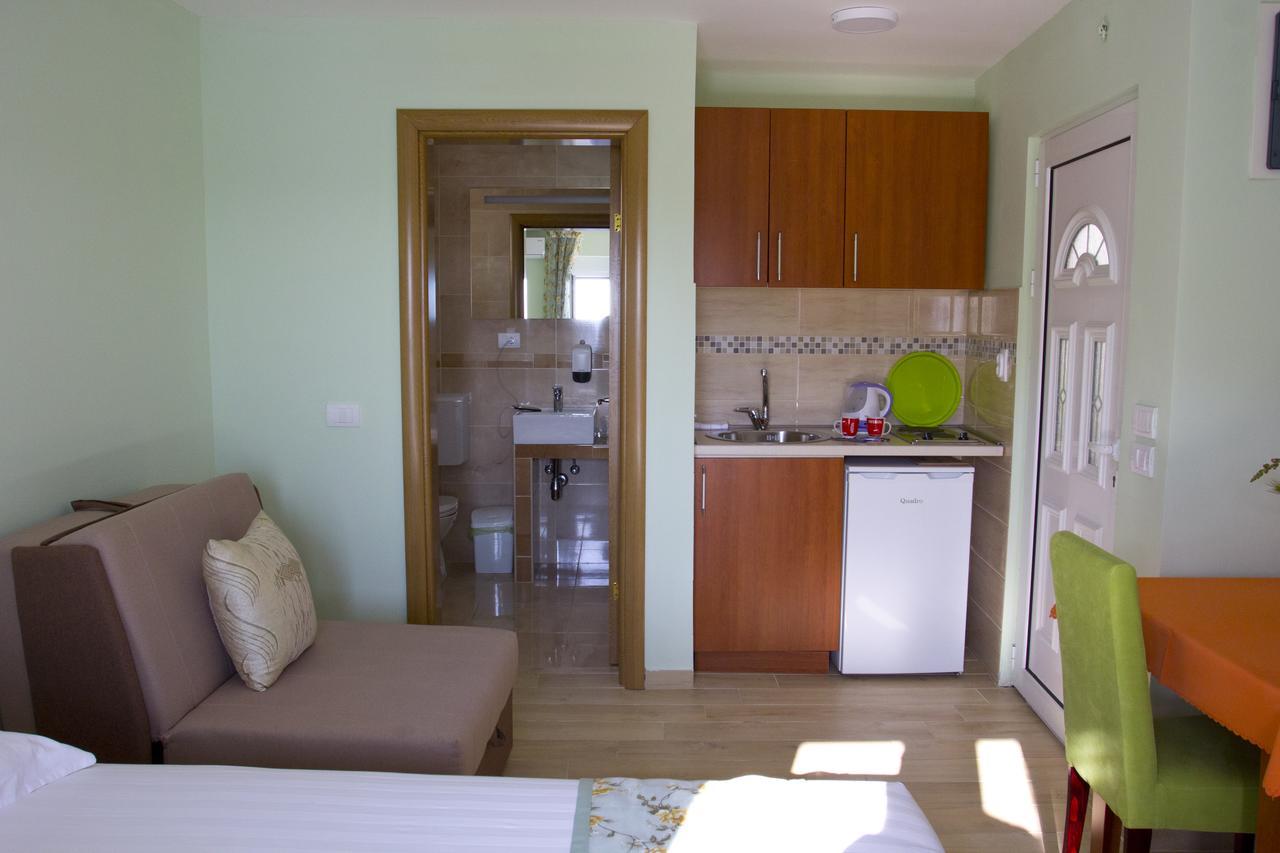 Apartments Gran Sasso อุลซิน ภายนอก รูปภาพ