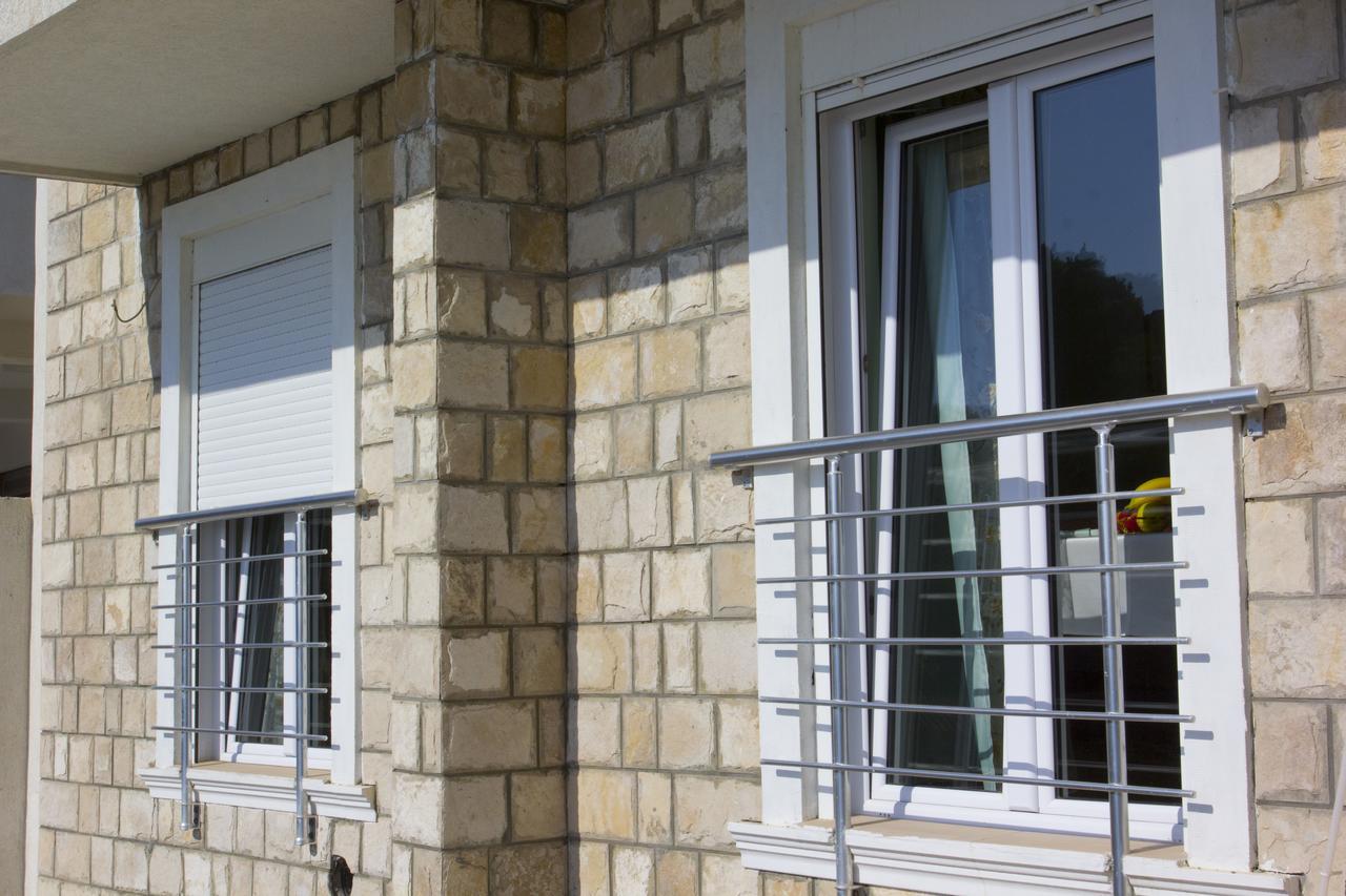 Apartments Gran Sasso อุลซิน ภายนอก รูปภาพ