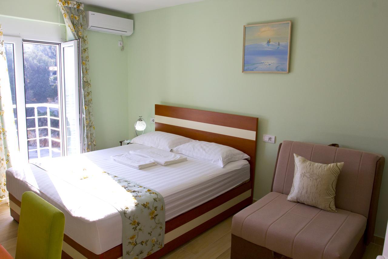 Apartments Gran Sasso อุลซิน ภายนอก รูปภาพ