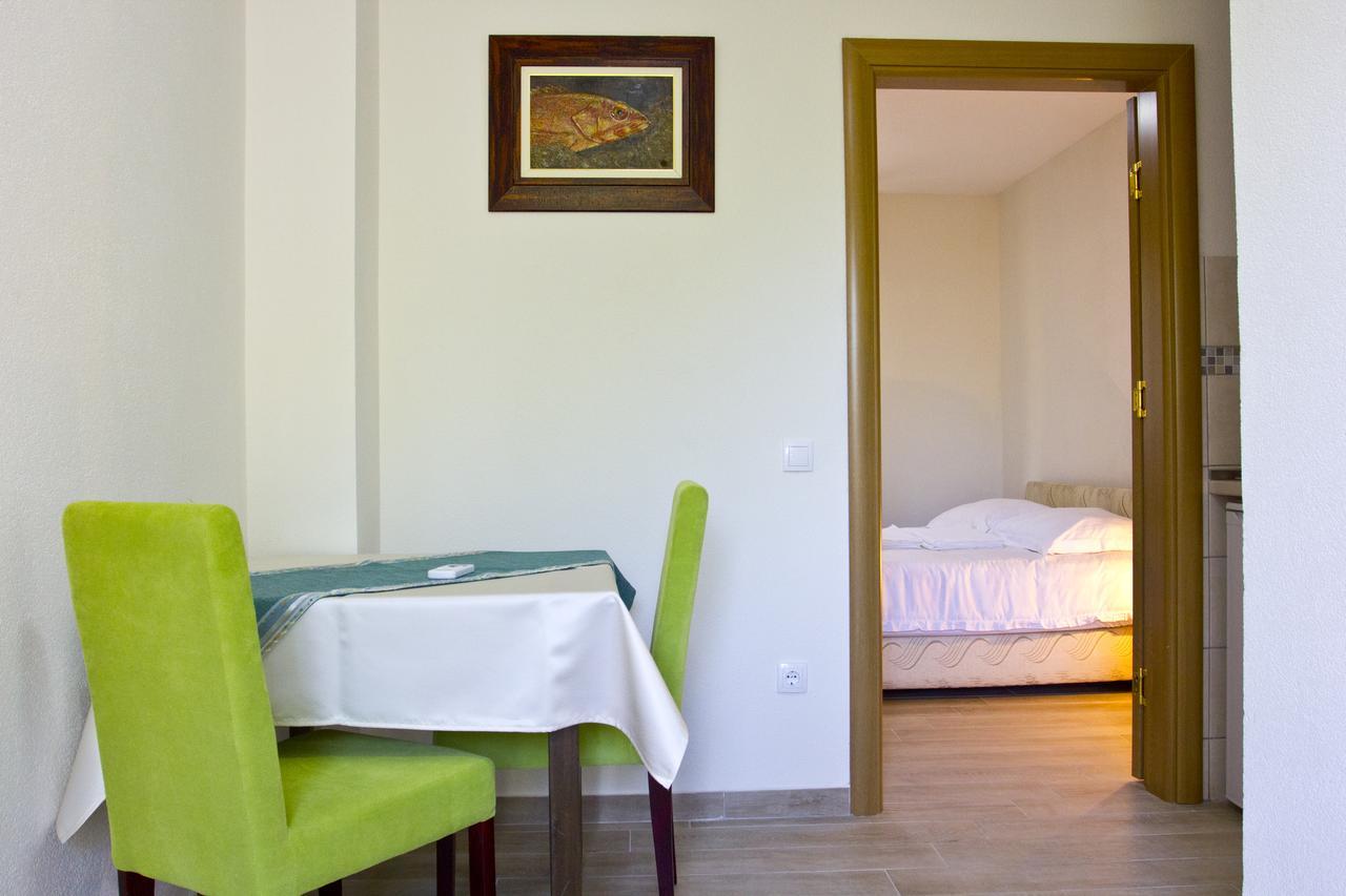Apartments Gran Sasso อุลซิน ภายนอก รูปภาพ