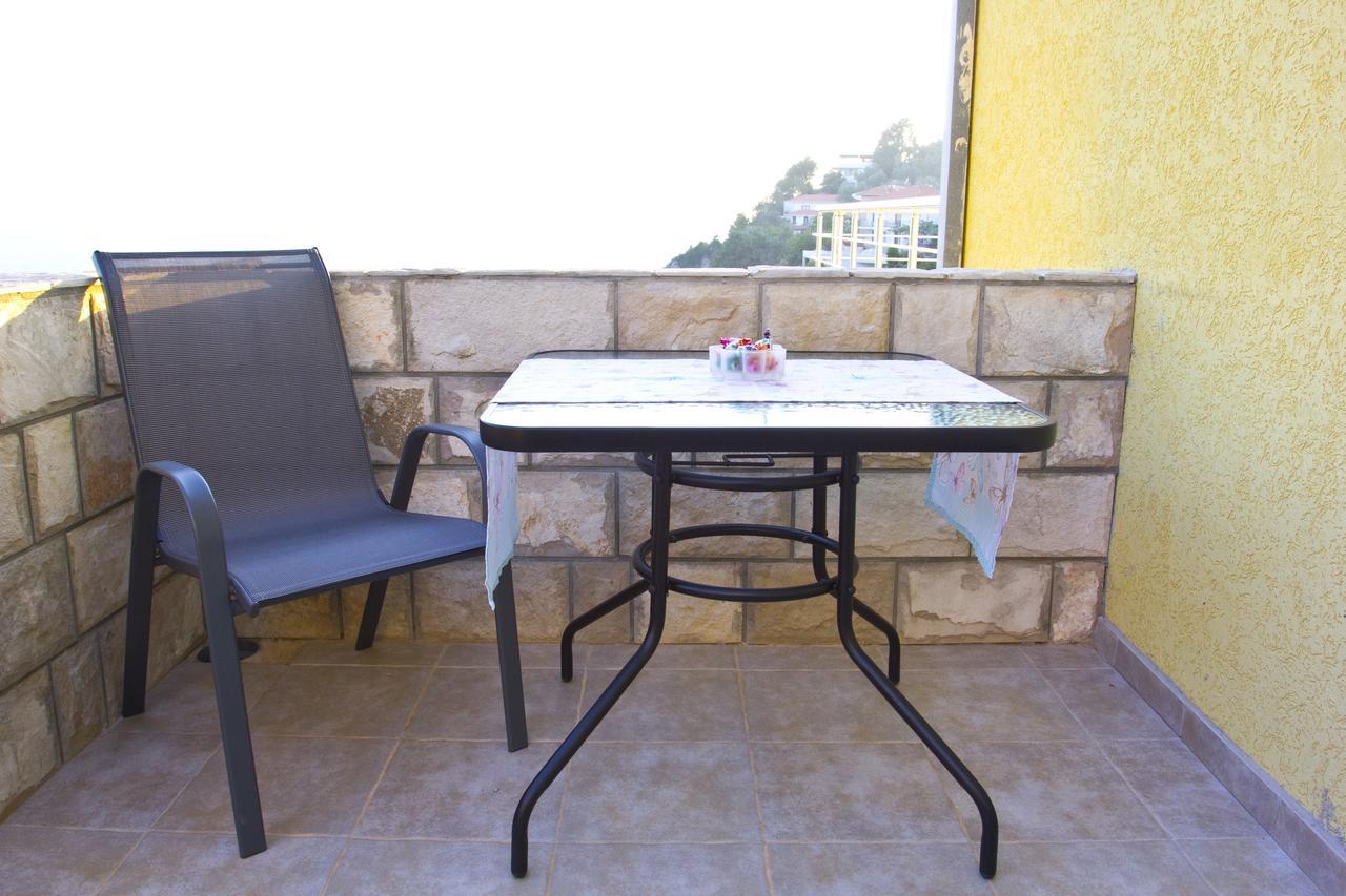 Apartments Gran Sasso อุลซิน ภายนอก รูปภาพ