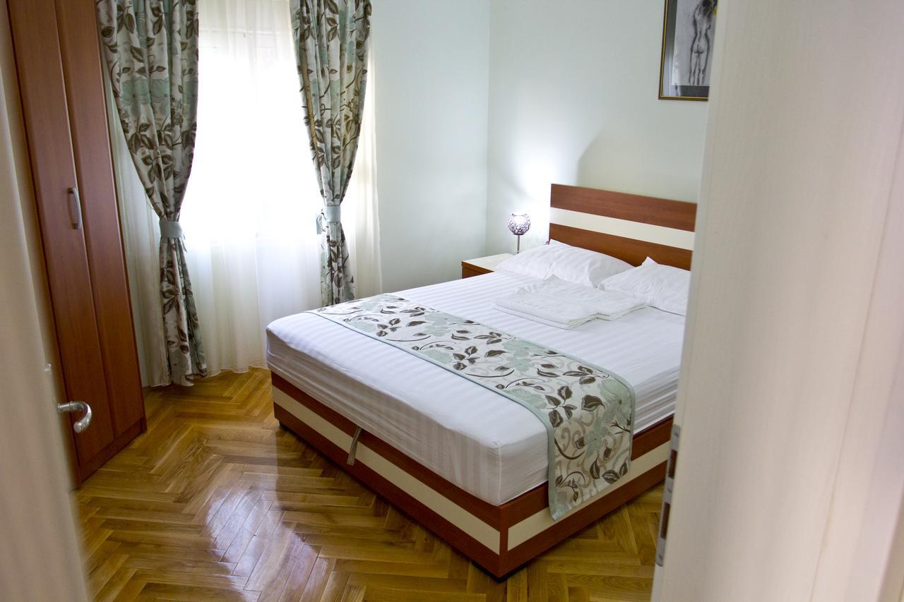 Apartments Gran Sasso อุลซิน ภายนอก รูปภาพ