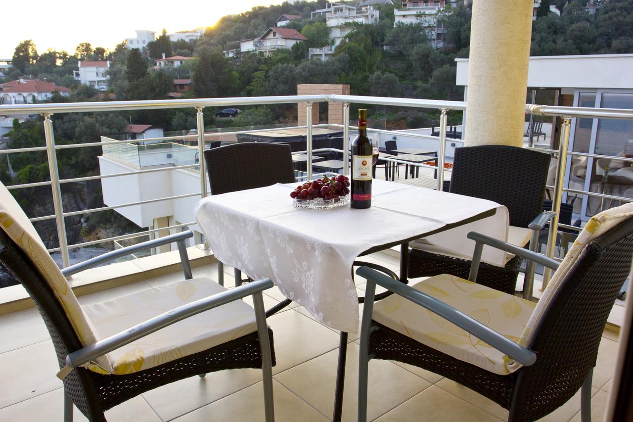 Apartments Gran Sasso อุลซิน ภายนอก รูปภาพ